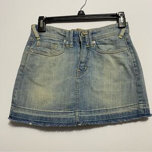 Refuge Premium Distressed Denim Mini Skirt Y2K Blue Size 0 Pockets Summer EUC